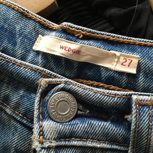 LEVIS Wedgie Icon Fit These Dreams Blue Jean 27 - Picture 6 of 11